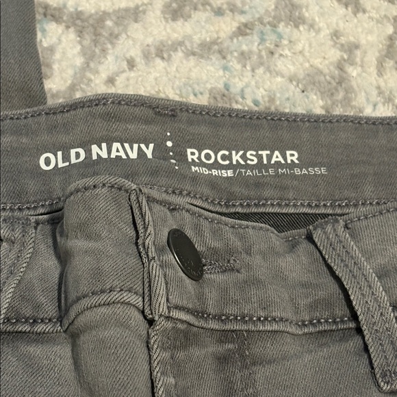 Old Navy • Rockstar Mid-Rise Jeans - Picture 2 of 7